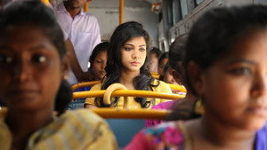 காதலும் கடந்து போகும் háttérkép