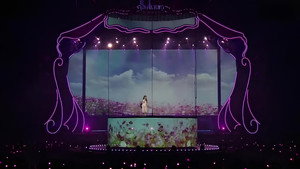 아이유 10주년 투어 콘서트 : 이지금 háttérkép