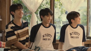 ต้นส้มอยู่บ้านเขา แต่ผลส้มหล่นมาบ้านเราตลอดเลย kép