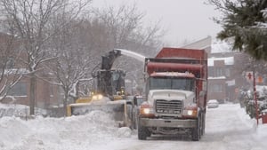 En pleine tempête kép