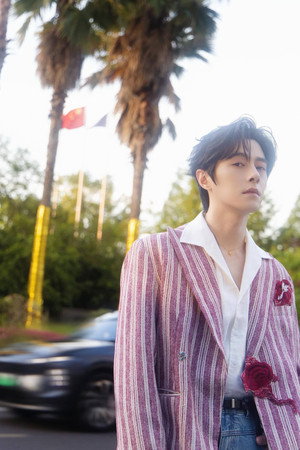 Fang Yilun profil kép