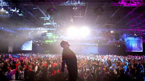 Tony Robbins: I Am Not Your Guru háttérkép