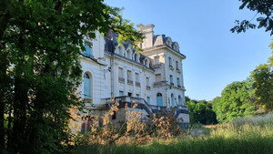 Le manoir a des yeux háttérkép