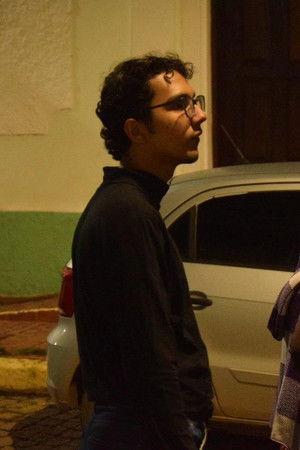 Hadrian Ezekiel profil kép