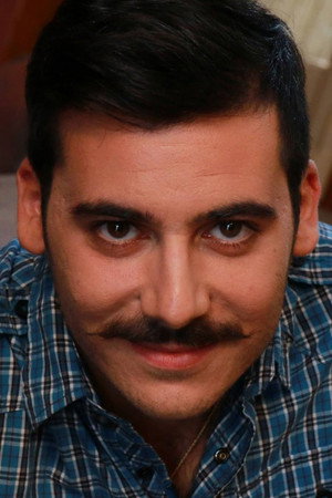 Βασίλης Χαραλάμπους