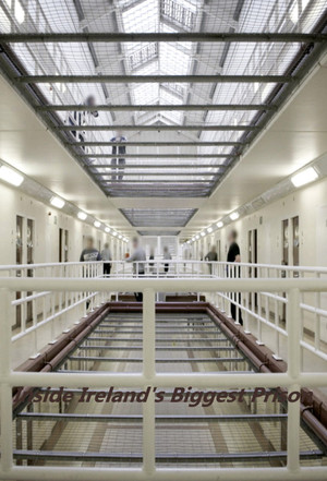 L'Île prisonnière poszter