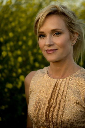 Nicholle Tom profil kép