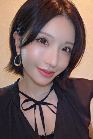 夢実かなえ profil kép
