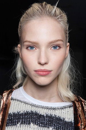 Sasha Luss profil kép