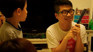 這裡，一切還好 háttérkép
