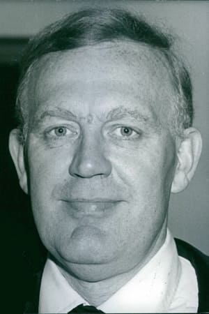 Joss Ackland profil kép