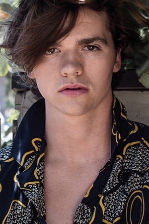 Joel Courtney profil kép