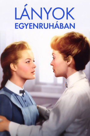 Lányok egyenruhában