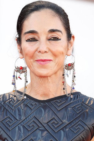 Shirin Neshat profil kép