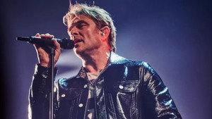 David Hallyday, Requiem pour un fou, au Forest National háttérkép