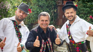 Poftiți pe la noi kép