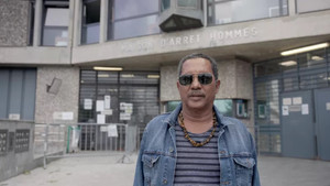 Loïc Léry, du flingue au stylo háttérkép