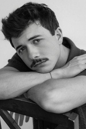 Bradley Steven Perry profil kép