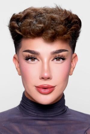 James Charles profil kép