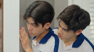 เพื่อนสนิทระวังคิดไม่ซื่อ kép