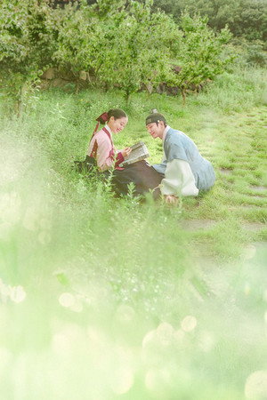 옷소매 붉은 끝동 poszter