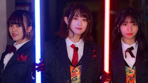 今は、進め。 háttérkép