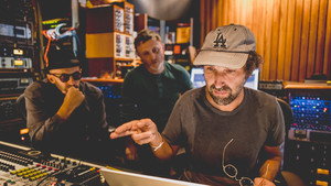 Dans la lumière - Au cœur de la création du spectacle signé JR, Damien Jalet et Thomas Bangalter háttérkép