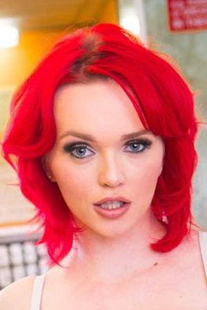 Jasmine James profil kép