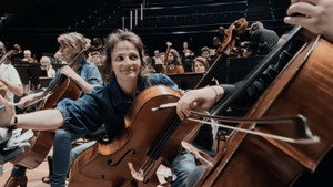 Nous, l'Orchestre háttérkép