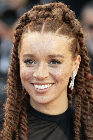 Erin Kellyman profil kép
