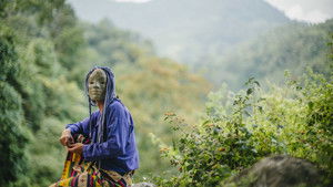 ཧེ་མ་ཧེ་མ། háttérkép