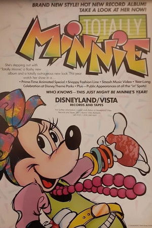 Totally Minnie poszter