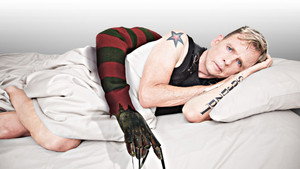 Scream, Queen! My Nightmare on Elm Street háttérkép