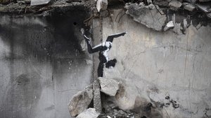 Arte vs. Guerra – Banksy e C215 a Borodyanka háttérkép