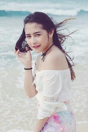 Prilly Latuconsina profil kép