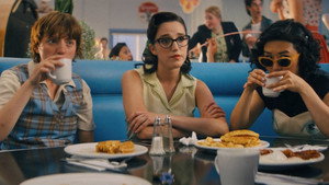 Grease: A Pink Ladies színre lép kép