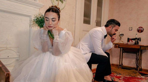 Evdə qalmış háttérkép