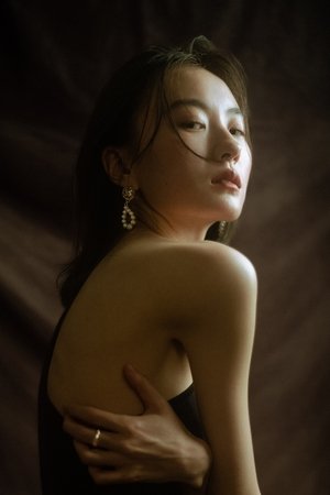 王乙 profil kép