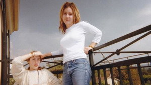 1998 - 2018 háttérkép
