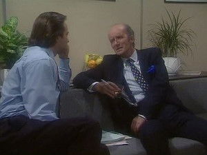 Drop the Dead Donkey Season 2 Ep.5 5. epizód