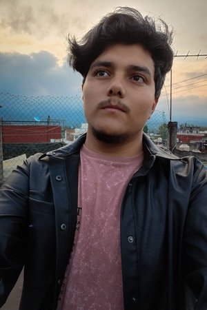 Javier H. Hernández profil kép