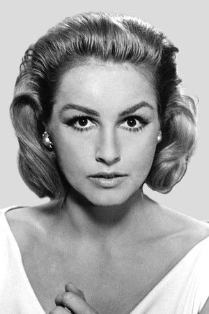 Julie Newmar profil kép