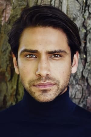 Luke Pasqualino profil kép