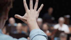 Nous, l'Orchestre háttérkép