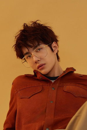 Wang Yibo profil kép