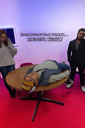 Senioritis Stikes! poszter