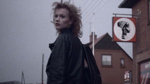 Født til Filmen háttérkép