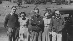 Leon Trotsky - The Life of a Revolutionary háttérkép