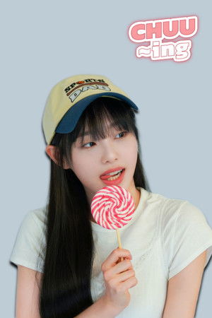 CHUU-ing poszter