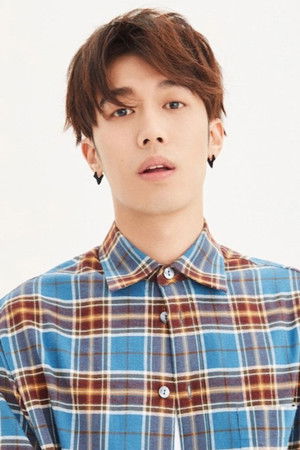 Zhou You profil kép